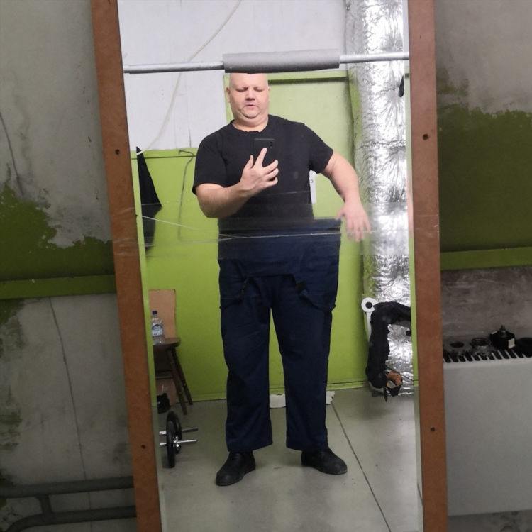 Ищу девушку в москве